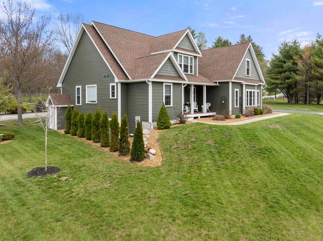 22 Darwin Place, Laconia, NH 03246