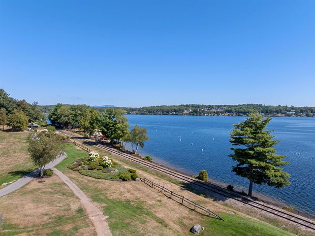 22 Darwin Place, Laconia, NH 03246