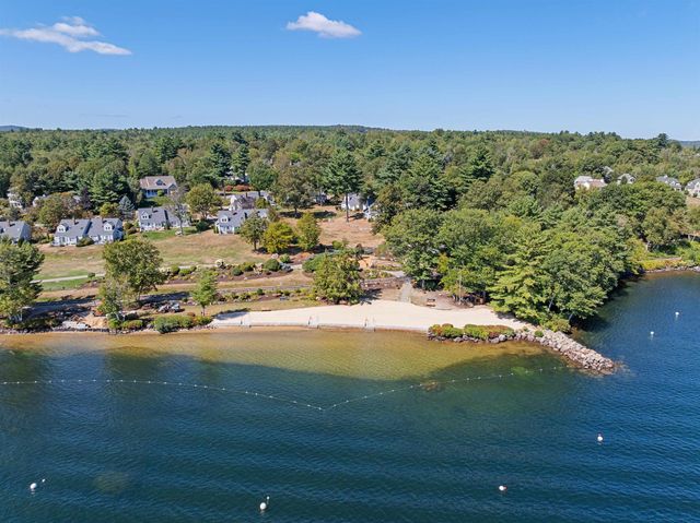 22 Darwin Place, Laconia, NH 03246