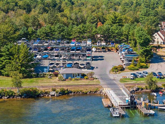 22 Darwin Place, Laconia, NH 03246