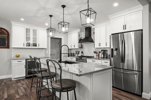 22 Darwin Place, Laconia, NH 03246