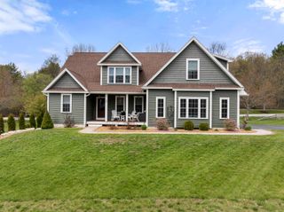 22 Darwin Place, Laconia, NH 03246