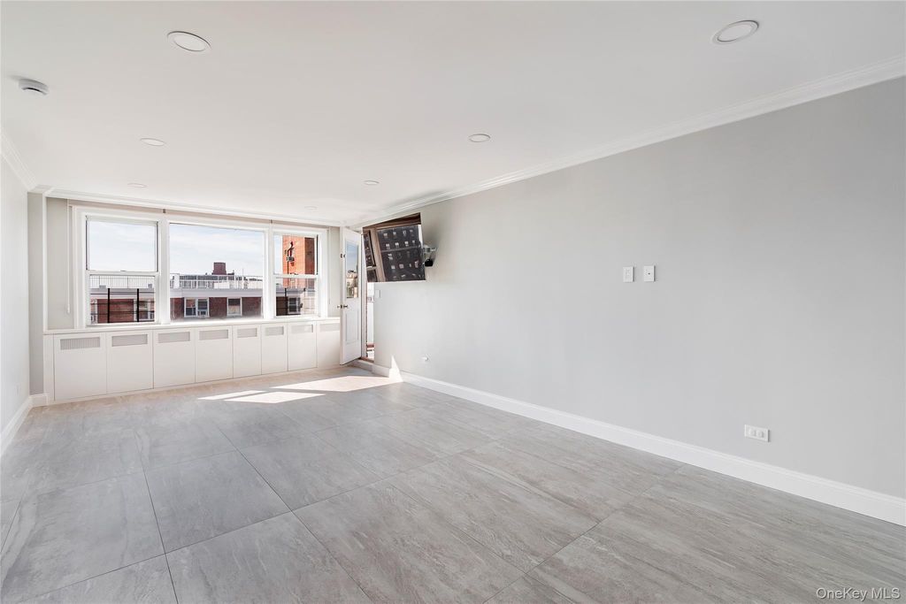 3755 Henry Hudson Parkway 14A, Bronx, NY 10463 — photo 4