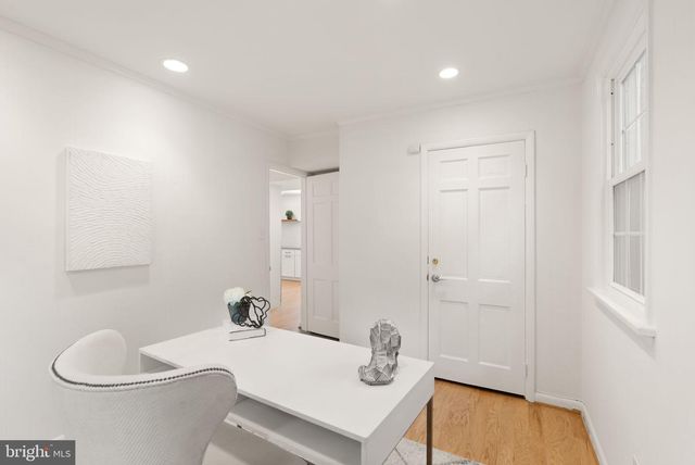 6010 BENALDER DR, Bethesda, MD 20816