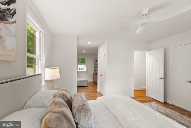 6010 BENALDER DR, Bethesda, MD 20816