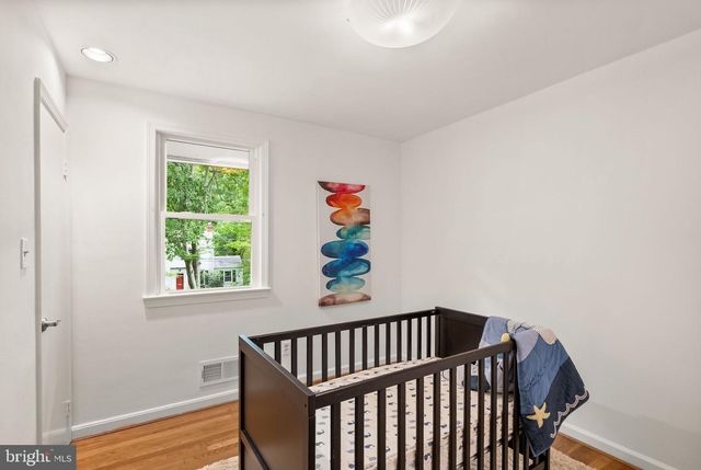 6010 BENALDER DR, Bethesda, MD 20816