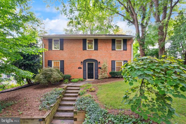 6010 BENALDER DR, Bethesda, MD 20816
