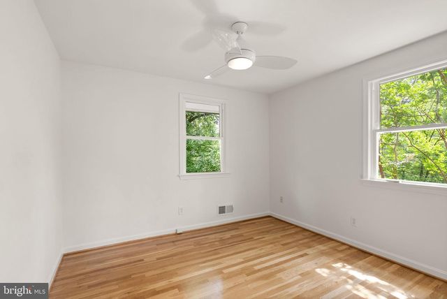 6010 BENALDER DR, Bethesda, MD 20816