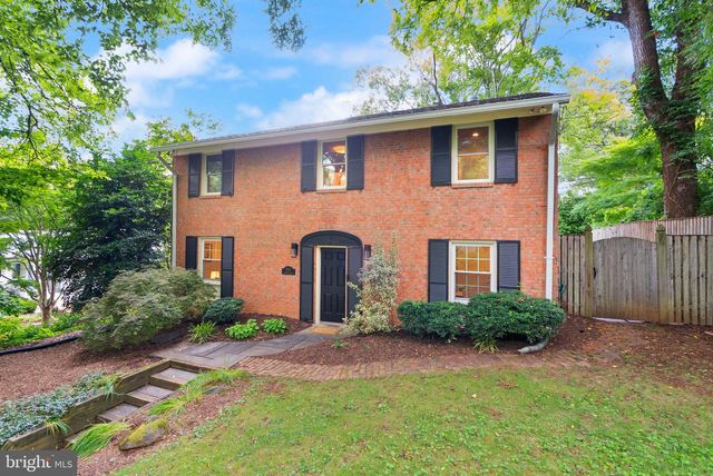 6010 BENALDER DR, Bethesda, MD 20816