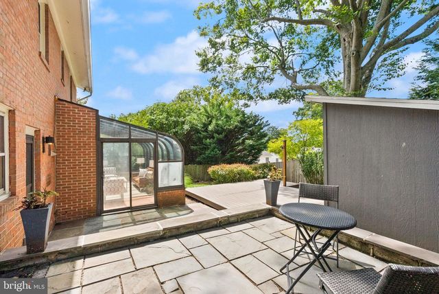 6010 BENALDER DR, Bethesda, MD 20816