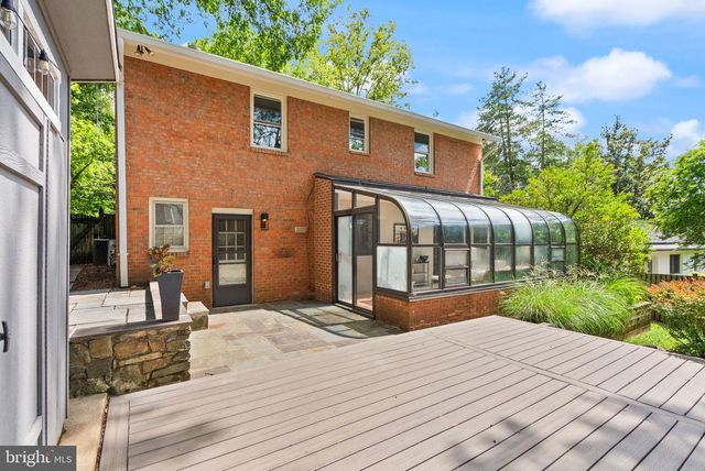 6010 BENALDER DR, Bethesda, MD 20816