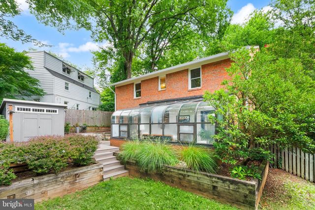 6010 BENALDER DR, Bethesda, MD 20816