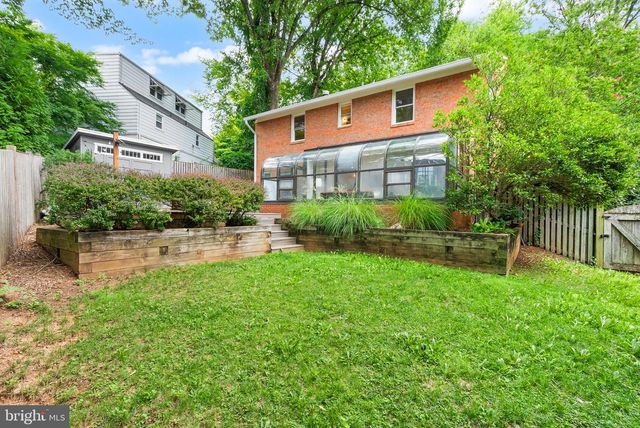 6010 BENALDER DR, Bethesda, MD 20816