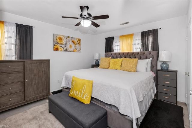 9 Cammy CIR, Portsmouth, VA 23703