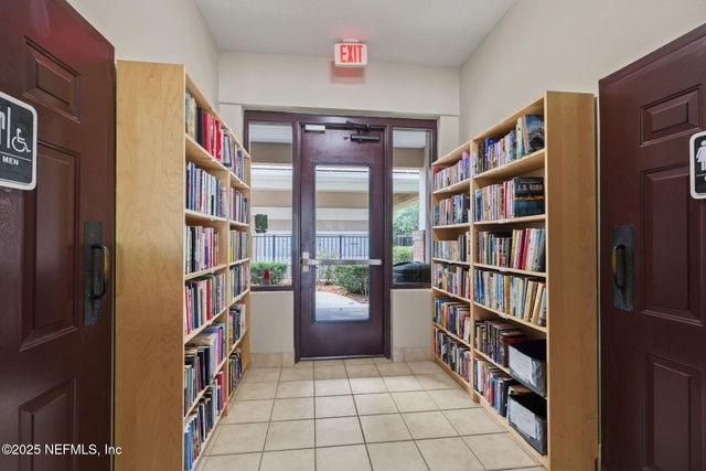 6490 WHITE BLOSSOM Circle, 26F, Jacksonville, FL 32258