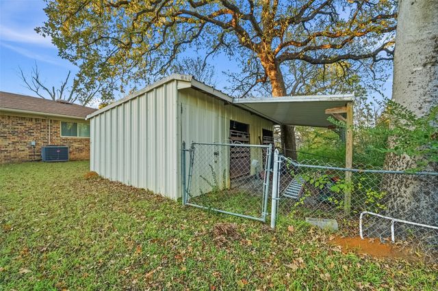 820 Layne Drive, Denison, TX 75020