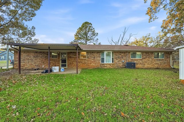 820 Layne Drive, Denison, TX 75020