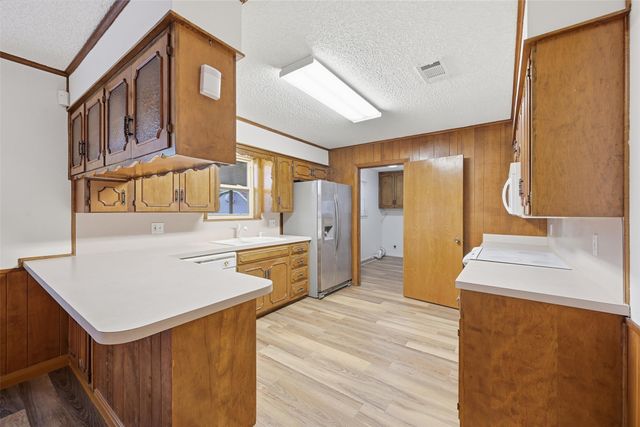 820 Layne Drive, Denison, TX 75020