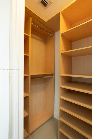 601 NE 36th St 812, Miami, FL 33137