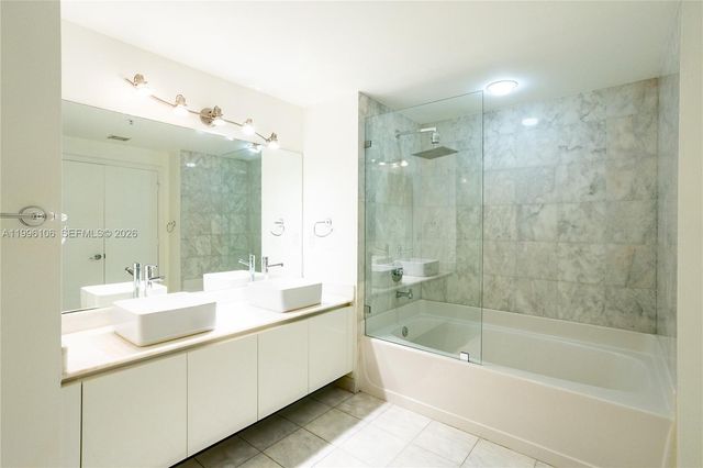 601 NE 36th St 812, Miami, FL 33137