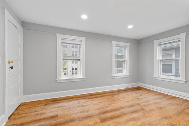 816 Pacific Street 2nd Floor, Stamford, CT 06902