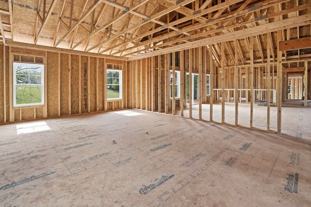 45 Belvior CIR, Moneta, VA 24121