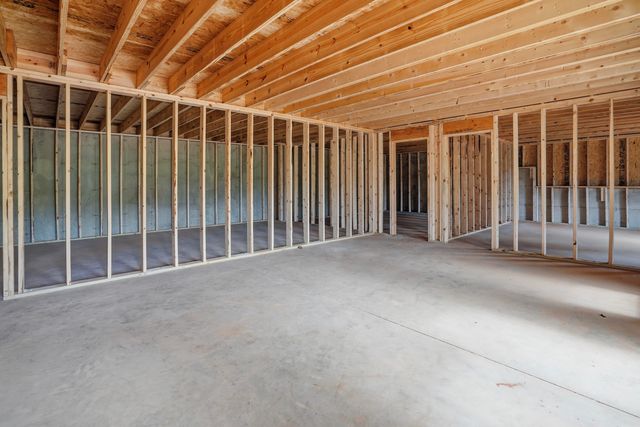 45 Belvior CIR, Moneta, VA 24121