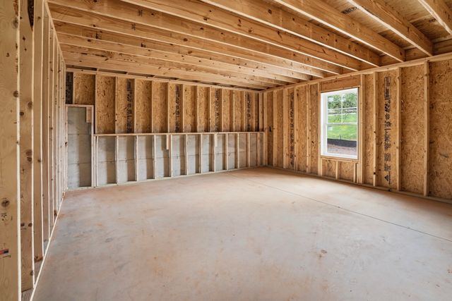 45 Belvior CIR, Moneta, VA 24121