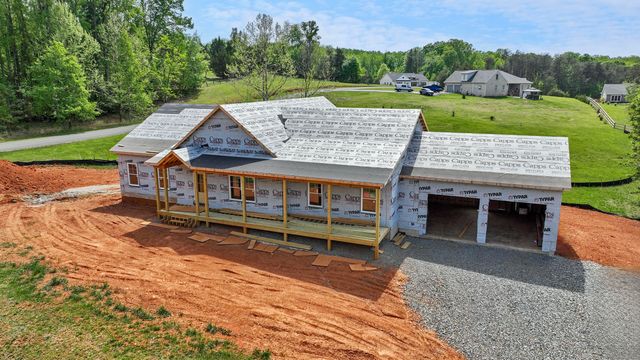 45 Belvior CIR, Moneta, VA 24121