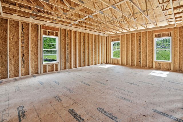 45 Belvior CIR, Moneta, VA 24121