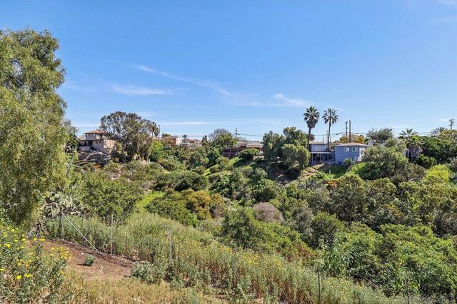 4215 17 Sycamore Dr, San Diego, CA 92105