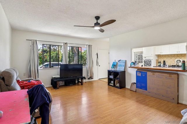 4215 17 Sycamore Dr, San Diego, CA 92105