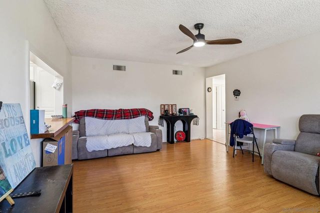 4215 17 Sycamore Dr, San Diego, CA 92105