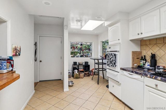 4215 17 Sycamore Dr, San Diego, CA 92105