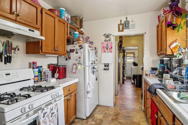 4215 17 Sycamore Dr, San Diego, CA 92105