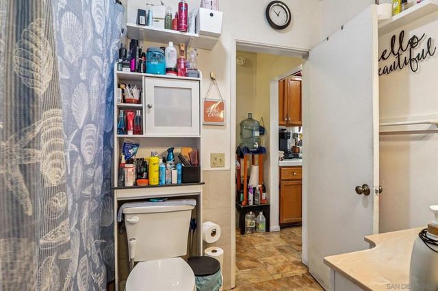 4215 17 Sycamore Dr, San Diego, CA 92105