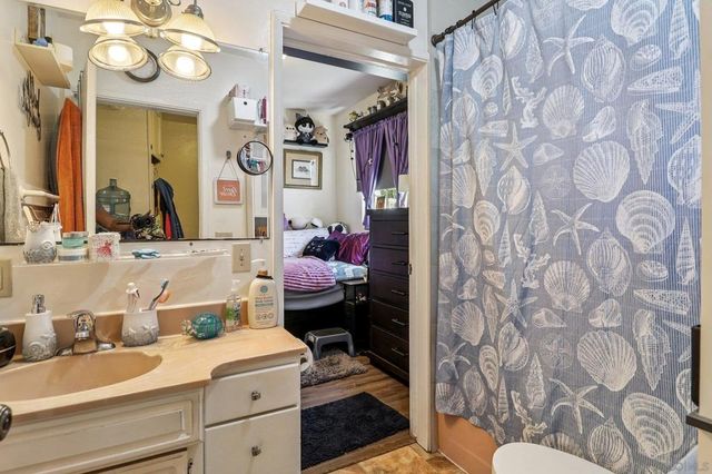 4215 17 Sycamore Dr, San Diego, CA 92105