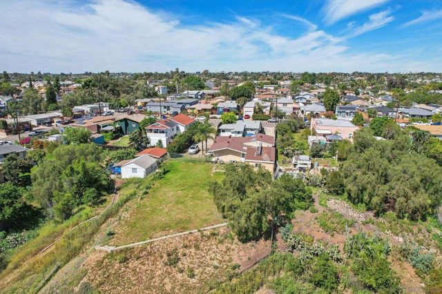 4215 17 Sycamore Dr, San Diego, CA 92105