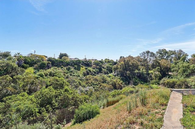 4215 17 Sycamore Dr, San Diego, CA 92105