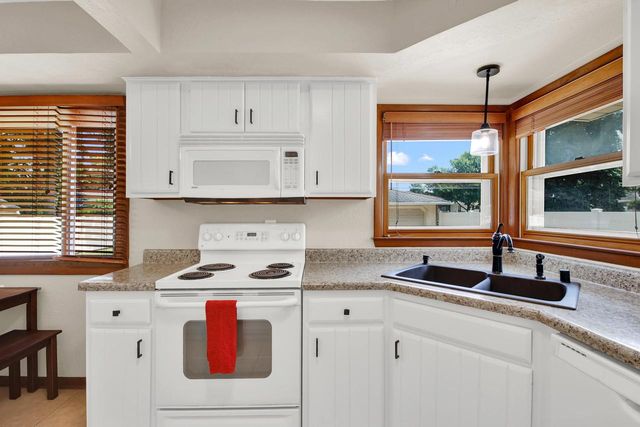 2964 S 102nd STREET, West Allis, WI 53227