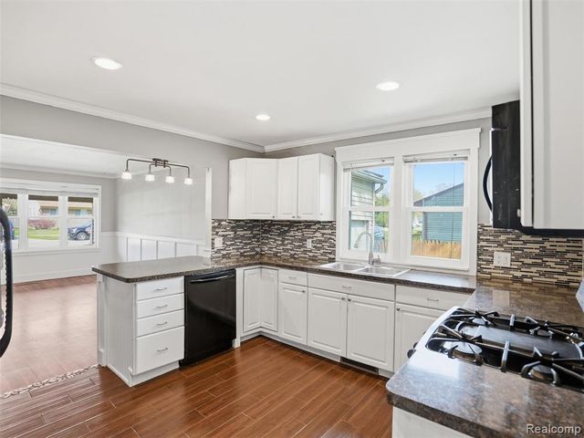 23564 Donaldson Street, Clinton Township, MI 48035
