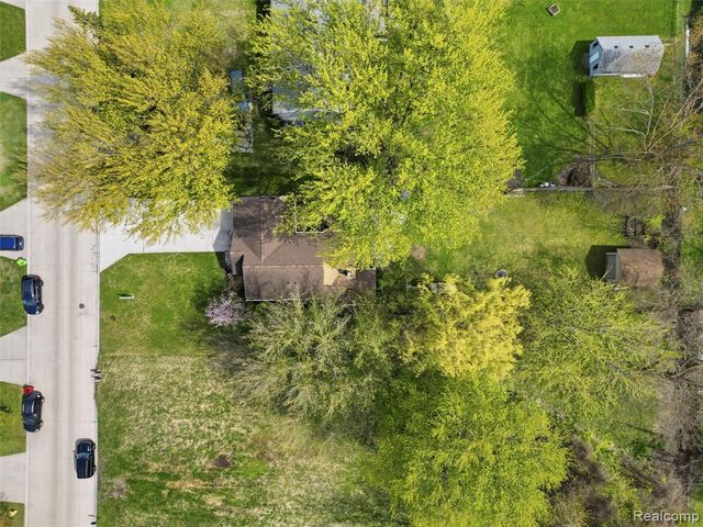 23564 Donaldson Street, Clinton Township, MI 48035