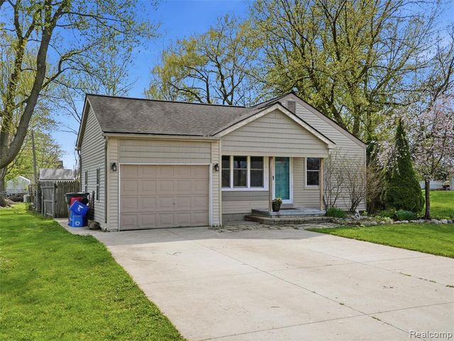 23564 Donaldson Street, Clinton Township, MI 48035