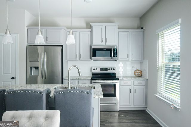 2288 Elise Way, Hampton, GA 30228