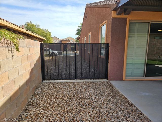 985 Via Canale Drive, Henderson, NV 89011