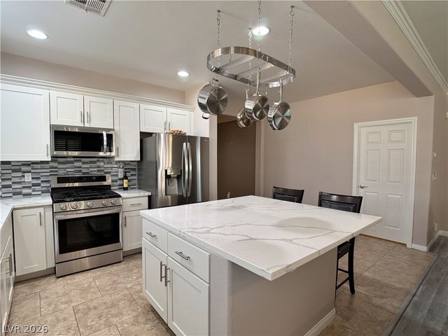 985 Via Canale Drive, Henderson, NV 89011