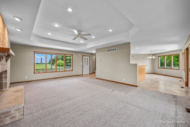12020 Allendale Road, Woodstock, IL 60098