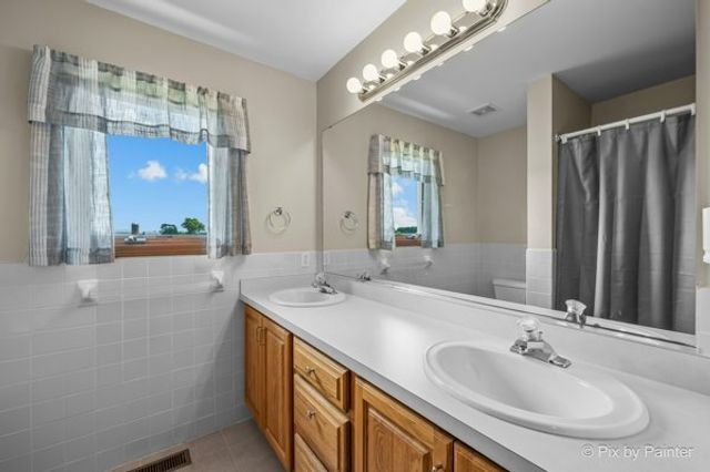 12020 Allendale Road, Woodstock, IL 60098