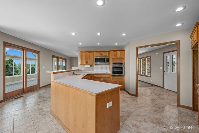12020 Allendale Road, Woodstock, IL 60098