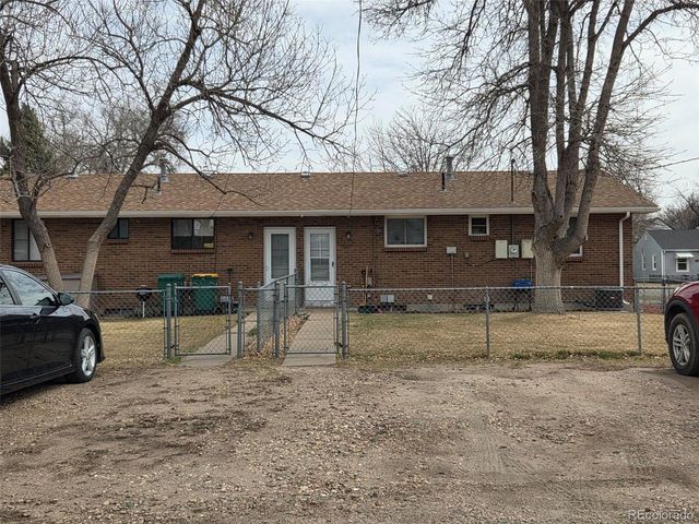 3015 S Delaware St, Englewood, CO 80110